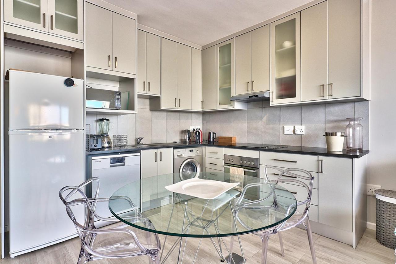 69 Mimosa, Sea Point Apartment Cape Town