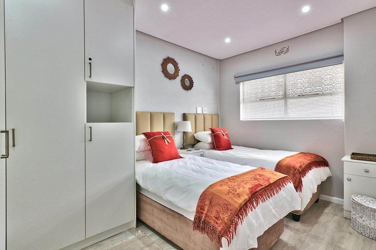 69 Mimosa, Sea Point Apartment